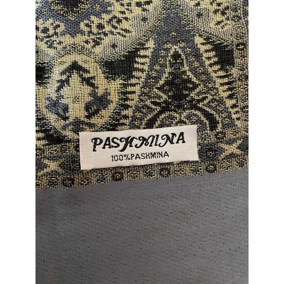 Pashmina Scarf Paisley Gray Tassels 29 X 72 - Picture 2 of 3